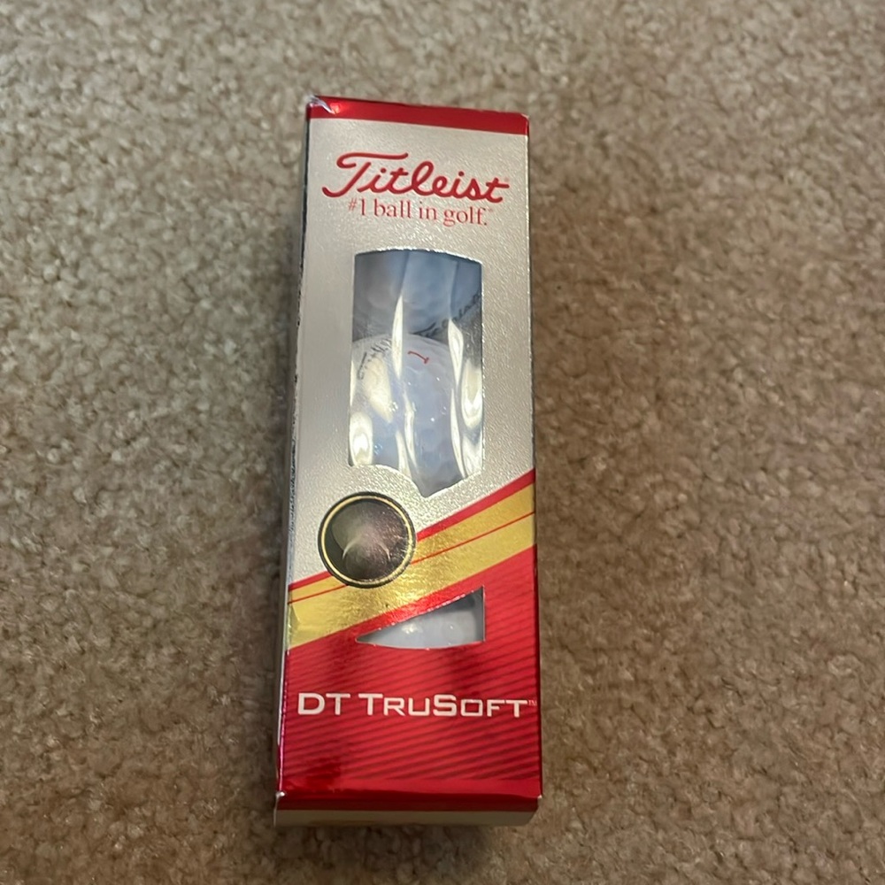 Titleist DT TruSoft Golf Balls - New Sleeve - 3 Balls In Box